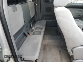 2006 Toyota Tacoma PreRunner z VIN 5TETX62N76Z193910, wystawiony jako Copart lot #85498254 z przebiegiem 194 947 mil mil oraz Szkoda całkowita • Salvage title. Historia ofert i sprzedaży dostępna na DreamBid. Obrazek 10.