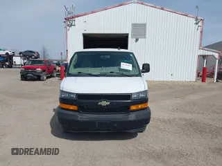 2018 Chevrolet Express Cargo Van with VIN 1GCWGAFP8J1253370, listed as a IAAI auction lot 41791109 with 101,253 mi miles. Bid and sale history available at carsss.com. Image 12.