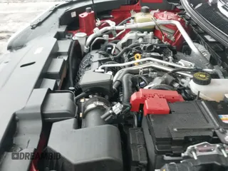 2024 Mitsubishi Outlander SEL z VIN JA4J4WA8XRZ056028, wystawiony jako IAAI lot #41793156 z przebiegiem 10 278 mil mil oraz . Historia ofert i sprzedaży dostępna na DreamBid. Obrazek 18.