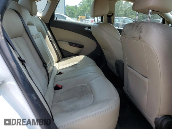 2016 Buick Verano z VIN 1G4PP5SK4G4118735, wystawiony jako Copart lot #57601975 z przebiegiem 97 496 mil mil oraz Szkoda całkowita • Salvage title. Historia ofert i sprzedaży dostępna na DreamBid. Obrazek 10.