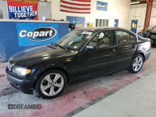 2005 BMW 3 Series 330xi with VIN WBAEW53445PN37613, listed as a Copart auction lot 61840155 with 130,484 mi miles and Salvage title. Bid and sale history available at DreamBid. Image 1.