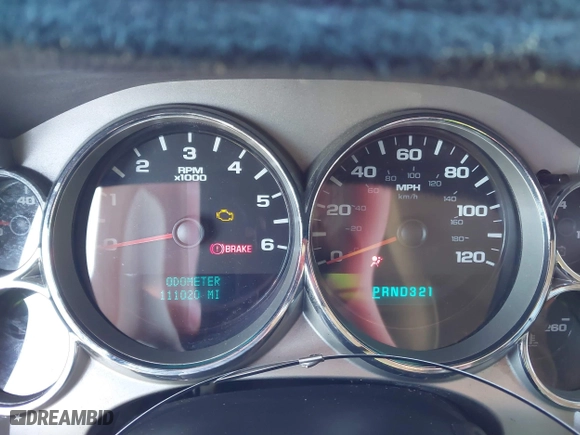 2007 Chevrolet Silverado 1500 LT w/1LT with VIN 2GCEC13C971720713, listed as a IAAI auction lot 41631983 with 111,020 mi miles. Bid and sale history available at carsss.com. Image 7.