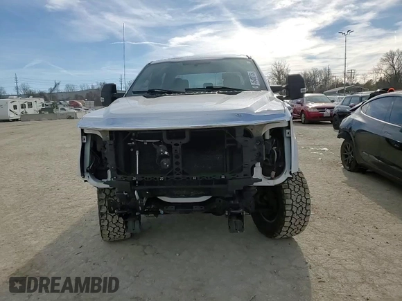 2018 Ford Super Duty F-250 SRW XL with VIN 1FT7W2B6XJEB68792, listed as a Copart auction lot 45408075 with 117,110 mi miles and Salvage Title. Bid and sale history available at carsss.com. Image 10.