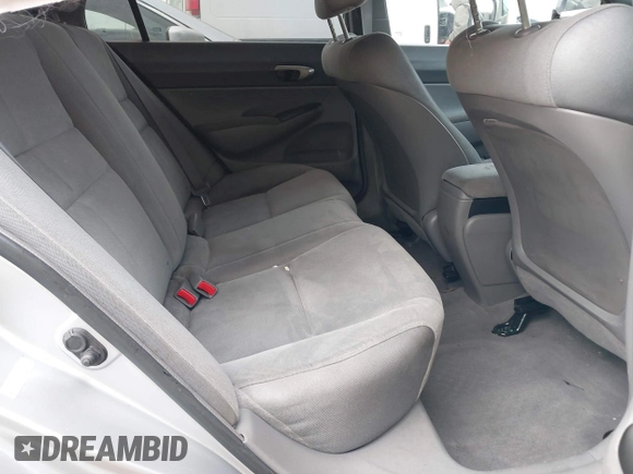2008 Honda Civic LX z VIN 2HGFA16588H347830, wystawiony jako IAAI lot #41544521 z przebiegiem 175 166 mil mil oraz . Historia ofert i sprzedaży dostępna na DreamBid. Obrazek 8.