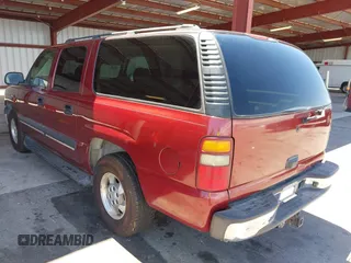 2003 Chevrolet Suburban LS with VIN 1GNEC16T13J311799, listed as a IAAI auction lot 42749805 with 354,818 mi miles and . Bid and sale history available at DreamBid. Image 3.