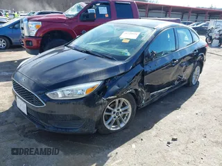 2016 Ford Focus SE with VIN 1FADP3F29GL304823, listed as a IAAI auction lot 41720924 with 82,245 mi miles. Bid and sale history available at carsss.com. Image 2.