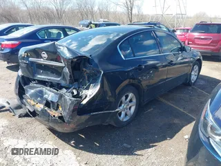 2008 Nissan Altima 2.5 with VIN 1N4AL21E68N502789, listed as a IAAI auction lot 41865109 with 182,407 mi miles. Bid and sale history available at carsss.com. Image 4.