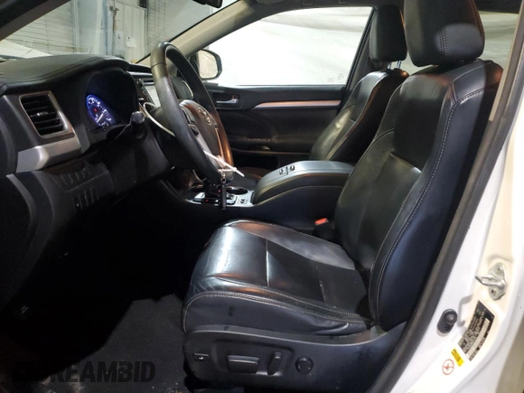 2015 Toyota Highlander XLE z VIN 5TDJKRFH9FS217763, wystawiony jako Copart lot #54377945 z przebiegiem 171 884 mil mil oraz Szkoda całkowita • Salvage title. Historia ofert i sprzedaży dostępna na DreamBid. Obrazek 7.