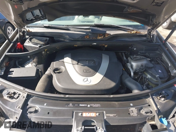 2006 Mercedes-Benz M 350 z VIN 4JGBB86E56A082911, wystawiony jako IAAI lot #42397846 z przebiegiem 158 507 mil mil oraz . Historia ofert i sprzedaży dostępna na DreamBid. Obrazek 10.