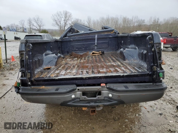 2000 Ford F-250 XL z VIN 1FTNX21L3YED48024, wystawiony jako Copart lot #85497574 z przebiegiem 181 072 mil mil oraz Nie do naprawy • Non repairable. Historia ofert i sprzedaży dostępna na DreamBid. Obrazek 6.