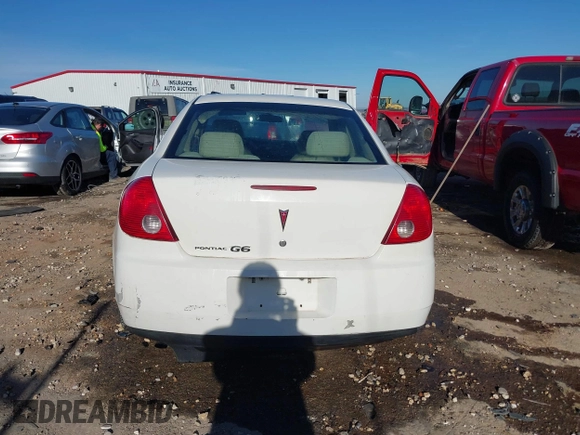 2007 Pontiac G6 1SV Value Leader with VIN 1G2ZF58B174212339, listed as a IAAI auction lot 41607039 with 144,836 mi miles. Bid and sale history available at carsss.com. Image 16.