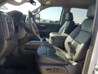2022 Chevrolet Silverado 3500HD LTZ z VIN 1GC4YUEYXNF222193, wystawiony jako Copart lot #49034305 z przebiegiem 84 548 mil mil oraz Szkoda całkowita • Salvage title. Historia ofert i sprzedaży dostępna na DreamBid. Obrazek 7.