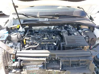 2022 Volkswagen Tiguan SE R-Line Black z VIN 3VVCB7AX8NM131565, wystawiony jako IAAI lot #40769279 z przebiegiem 26 000 mil mil oraz . Historia ofert i sprzedaży dostępna na DreamBid. Obrazek 10.