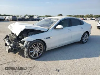 2016 Jaguar XF 35t Prestige with VIN SAJBE4BV5GCY16769, listed as a Copart auction lot 76058864 with 122,649 mi miles and Salvage Title. Bid and sale history available at carsss.com. Image 1.