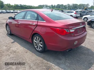 2012 Hyundai Sonata SE z VIN 5NPEC4AC0CH411449, wystawiony jako IAAI lot #42495294 z przebiegiem 109 080 mil mil oraz . Historia ofert i sprzedaży dostępna na DreamBid. Obrazek 3.