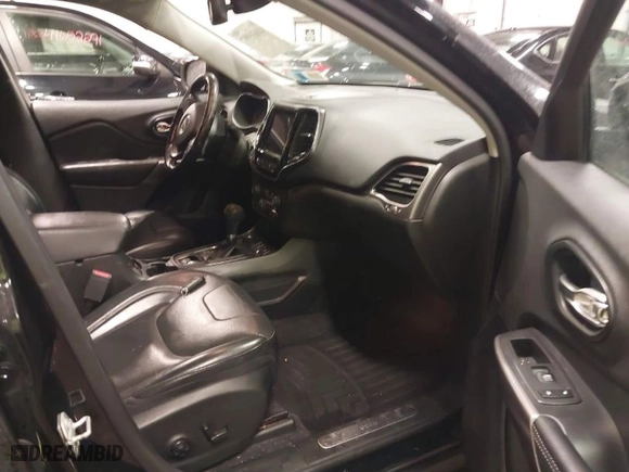 2019 Jeep Cherokee Limited with VIN 1C4PJMDX9KD102399, listed as a IAAI auction lot 41631997 with 108,451 mi miles. Bid and sale history available at carsss.com. Image 5.