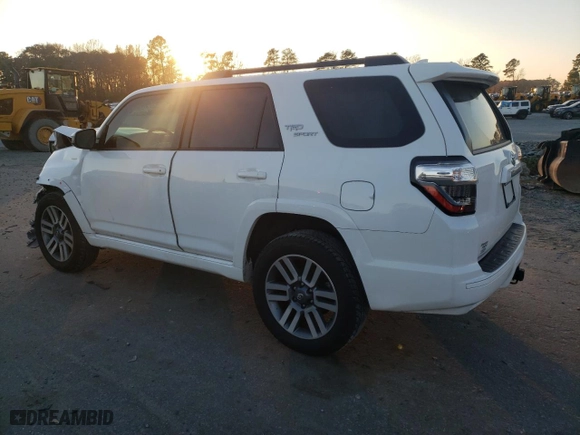 2024 Toyota 4Runner TRD Sport with VIN JTEAU5JR2R5305577, listed as a Copart auction lot 83176004 with 19,191 mi miles and Salvage Title. Bid and sale history available at carsss.com. Image 2.