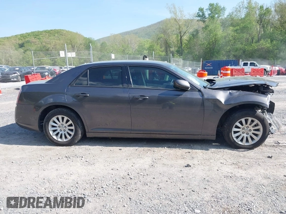 2014 Chrysler 300 z VIN 2C3CCAAG1EH212760, wystawiony jako IAAI lot #42139245 z przebiegiem 129 868 mil mil oraz . Historia ofert i sprzedaży dostępna na DreamBid. Obrazek 13.