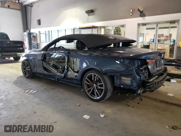 2023 BMW 4 Series M440i xDrive with VIN WBA63AT03PCM38343, listed as a Copart auction lot 41393084 with 5,076 mi miles. Bid and sale history available at carsss.com. Image 2.
