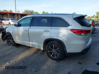 2018 Toyota Highlander SE with VIN 5TDKZRFH6JS534716, listed as a IAAI auction lot 42554743 with 154,636 mi miles and . Bid and sale history available at DreamBid. Image 3.