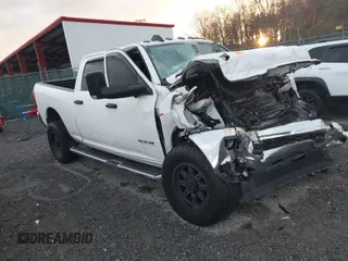 2019 Ram 2500 Tradesman with VIN 3C6UR5CL8KG676342, listed as a IAAI auction lot 40760818 with 58,840 mi miles. Bid and sale history available at carsss.com. Image 1.