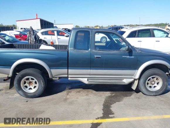 1998 Toyota Tacoma with VIN 4TAWN72N5WZ120258, listed as a IAAI auction lot 41878138 with 268,640 mi miles and . Bid and sale history available at DreamBid. Image 13.
