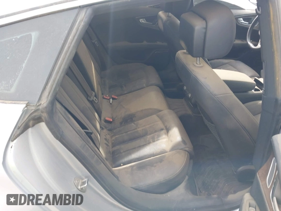 2016 Audi A7 Prestige z VIN WAU2GAFC4GN040099, wystawiony jako IAAI lot #41844495 z przebiegiem 76 133 mil mil oraz . Historia ofert i sprzedaży dostępna na DreamBid. Obrazek 8.