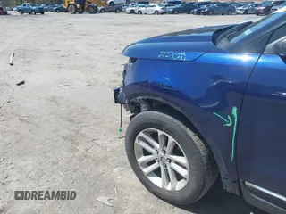 2011 Ford Explorer XLT with VIN 1FMHK8D82BGA29212, listed as a IAAI auction lot 42033218 with 197,999 mi miles and . Bid and sale history available at carsss.com. Image 6.
