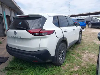 2021 Nissan Rogue S z VIN JN8AT3AA4MW017721, wystawiony jako IAAI lot #41916875 z przebiegiem 77 212 mil mil oraz . Historia ofert i sprzedaży dostępna na DreamBid. Obrazek 4.