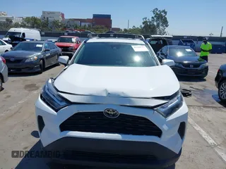 2022 Toyota RAV4 XLE with VIN 2T3W1RFV4NW233025, listed as a IAAI auction lot 42238717 with 39,156 mi miles and . Bid and sale history available at DreamBid. Image 12.