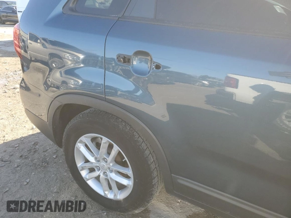 2014 Kia Sorento LX with VIN 5XYKT3A67EG430100, listed as a Copart auction lot 49814745 with 146,158 mi miles and Salvage Title. Bid and sale history available at carsss.com. Image 11.