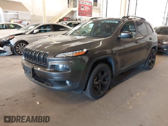 2018 Jeep Cherokee Latitude с VIN 1C4PJMCX8JD526558, выставлен на аукционе IAAI как лот 42396415 с пробегом 81 049 миль миль и . История ставок и продаж доступна на DreamBid. Изображение 17.