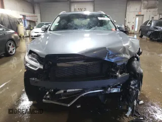 2018 Volvo XC60 Momentum with VIN LYV102RKXJB077791, listed as a Copart auction lot 44826895 with 113,151 mi miles and Clean Title. Bid and sale history available at carsss.com. Image 5.