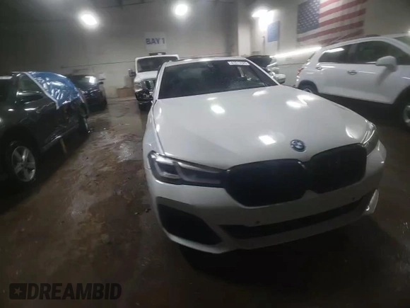 2023 BMW 5 Series 530e z VIN WBA13AG00PCM94423, wystawiony jako Copart lot #41517625 z przebiegiem 16 339 mil mil oraz Szkoda całkowita • Salvage title. Historia ofert i sprzedaży dostępna na DreamBid. Obrazek 13.