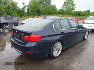 2014 BMW 3 Series 328d xDrive z VIN WBA3D5C52EKX95213, wystawiony jako IAAI lot #42260429 z przebiegiem 220 089 mil mil oraz . Historia ofert i sprzedaży dostępna na DreamBid. Obrazek 4.