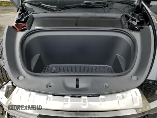 2025 Tesla Model Y Long Range with VIN 7SAYGDEE5SF296652, listed as a Copart auction lot 46664465 with 452 mi miles and Salvage Title. Bid and sale history available at DreamBid. Image 12.