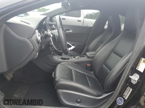 2016 Mercedes-Benz CLA 250 z VIN WDDSJ4GB3GN368681, wystawiony jako Copart lot #59261285 z przebiegiem 97 910 mil mil oraz Szkoda całkowita • Salvage title. Historia ofert i sprzedaży dostępna na DreamBid. Obrazek 7.
