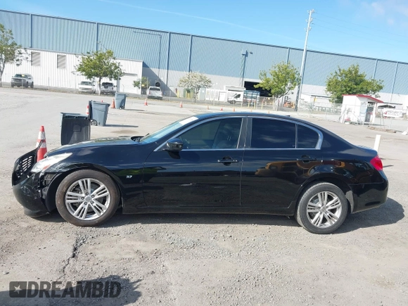 2015 Infiniti Q40 with VIN JN1CV6AP5FM501354, listed as a IAAI auction lot 41901144 with 103,878 mi miles. Bid and sale history available at carsss.com. Image 14.