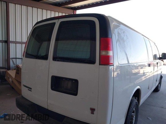 2016 Chevrolet Express Cargo Van with VIN 1GCWGBFF9G1260298, listed as a IAAI auction lot 41695976 with 375,350 mi miles. Bid and sale history available at carsss.com. Image 4.