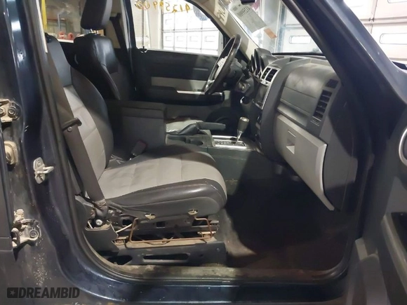 2008 Dodge Nitro SLT with VIN 1D8GU58K68W223532, listed as a IAAI auction lot 41259900 with 156,956 mi miles. Bid and sale history available at carsss.com. Image 5.