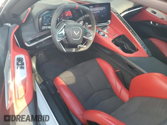 2020 Chevrolet Corvette 2LT z VIN 1G1Y72D46L5111398, wystawiony jako Copart lot #79948504 z przebiegiem 27 848 mil mil oraz Szkoda całkowita • Salvage title. Historia ofert i sprzedaży dostępna na DreamBid. Obrazek 8.