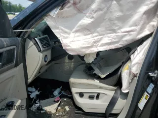 2018 Volkswagen Atlas SE z VIN 1V2DR2CA4JC540103, wystawiony jako Copart lot #58858405 z przebiegiem Nie podano mil oraz Szkoda całkowita • Salvage title. Historia ofert i sprzedaży dostępna na DreamBid. Obrazek 7.