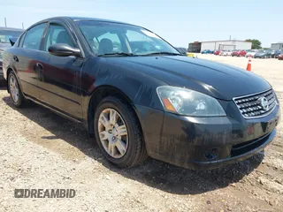 2005 Nissan Altima 2.5 z VIN 1N4AL11DX5N428757, wystawiony jako IAAI lot #42272707 z przebiegiem 176 678 mil mil oraz . Historia ofert i sprzedaży dostępna na DreamBid. Obrazek 1.