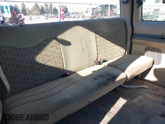 2000 Ford F-250 XL with VIN 1FTNX20S1YEB50213, listed as a IAAI auction lot 41343078 with 90,375 mi miles and . Bid and sale history available at DreamBid. Image 8.