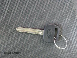 2003 Toyota RAV4 z VIN JTEGH20V030086991, wystawiony jako IAAI lot #42206744 z przebiegiem 214 869 mil mil oraz . Historia ofert i sprzedaży dostępna na DreamBid. Obrazek 11.