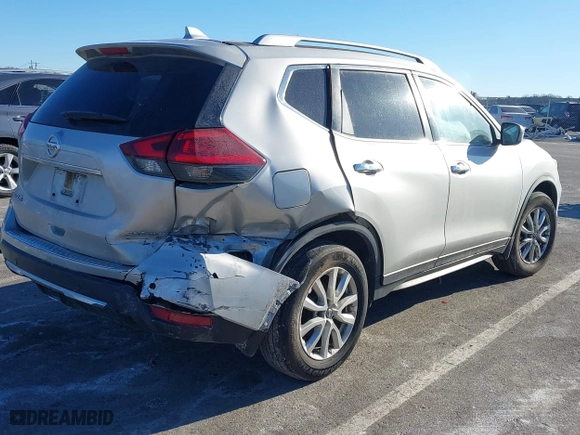 2020 Nissan Rogue SV with VIN JN8AT2MV8LW122088, listed as a IAAI auction lot 41404814 with 120,624 mi miles. Bid and sale history available at carsss.com. Image 4.
