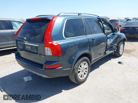2008 Volvo XC90 I6 with VIN YV4CY982581447944, listed as a IAAI auction lot 42000304 with 132,899 mi miles. Bid and sale history available at carsss.com. Image 4.