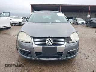 2010 Volkswagen Jetta S with VIN 3VWJX7AJ9AM021831, listed as a IAAI auction lot 41542725 with 183,503 mi miles and . Bid and sale history available at DreamBid. Image 12.