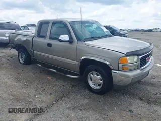 2002 GMC Sierra 1500 SLE with VIN 2GTEK19T921200305, listed as a IAAI auction lot 42109999 with 212,007 mi miles and . Bid and sale history available at DreamBid. Image 1.