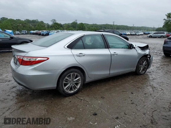 2015 Toyota Camry LE z VIN 4T1BD1FK3FU171799, wystawiony jako Copart lot #56797395 z przebiegiem 281 313 mil mil oraz Czysty tytuł • Clean title. Historia ofert i sprzedaży dostępna na DreamBid. Obrazek 3.